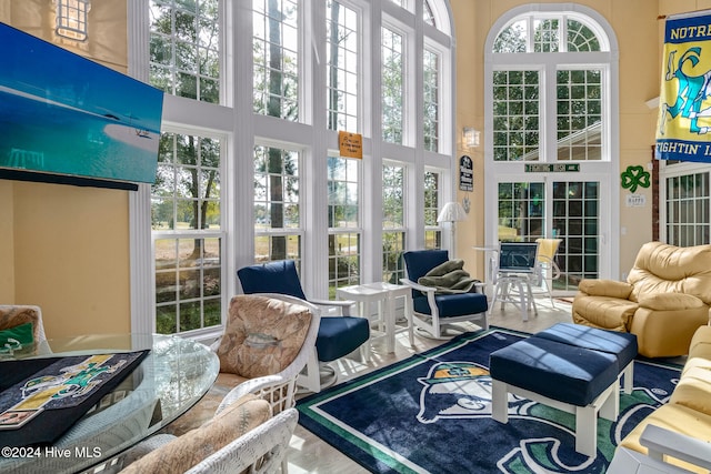 view of sunroom / solarium