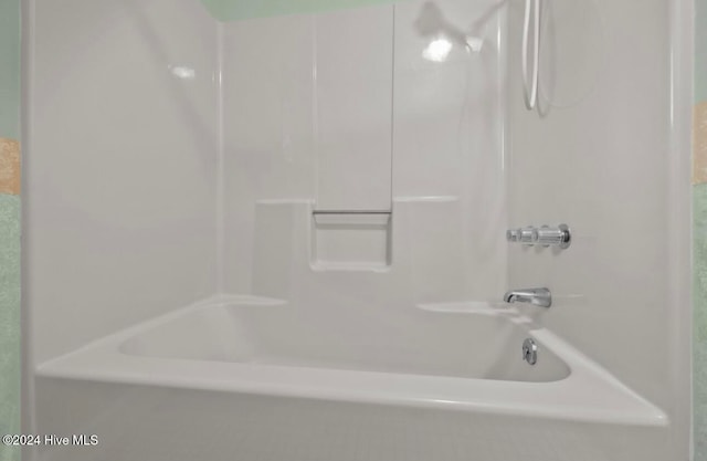 bathroom featuring shower / bathtub combination