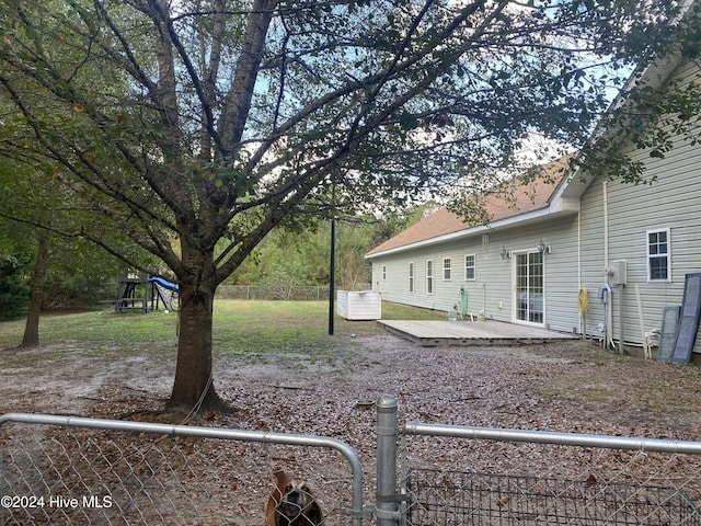 955 Mt Pisgah Rd SW, Supply, NC 28462 - fenced yard featuring a deck