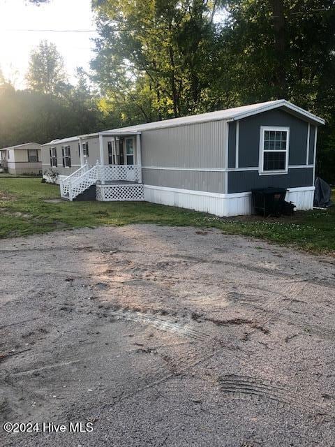 view of manufactured / mobile home