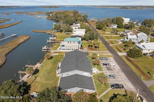 bird's eye view featuring a water view