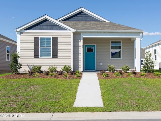 view of front of house with a front yard