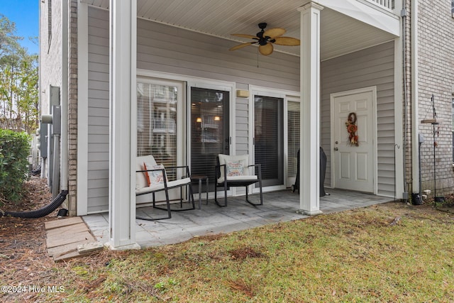 view of patio with ceiling fan