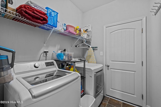 laundry room featuring washer and dryer