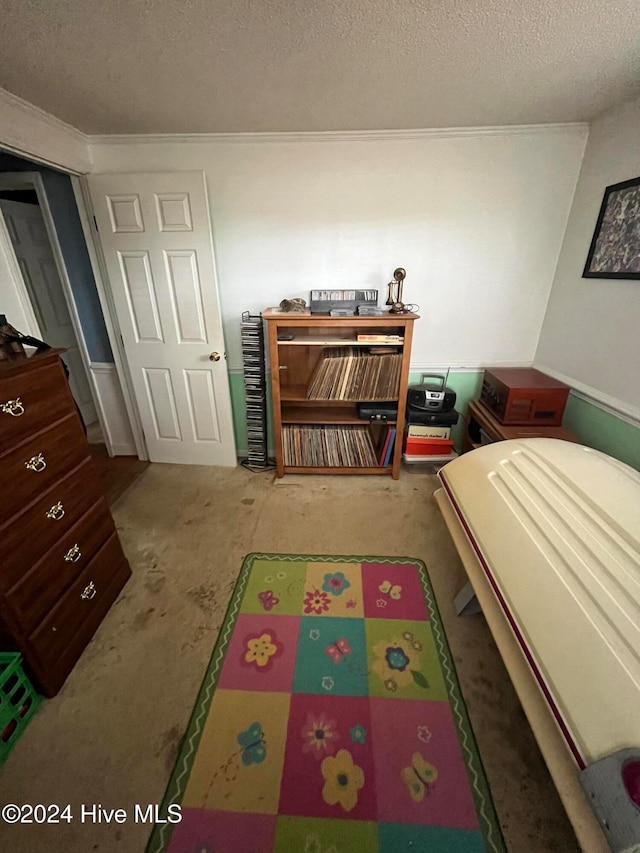 bedroom with a textured ceiling