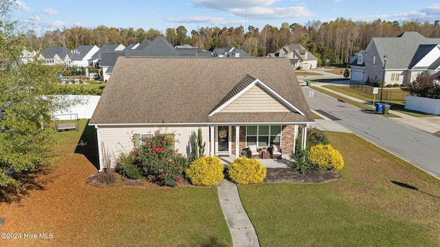 view of front of property with a front yard