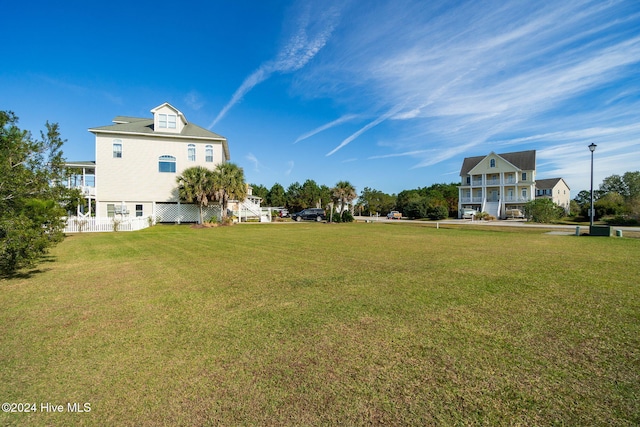 Listing photo 3 for 526 Shipmast Ct, Beaufort NC 28516