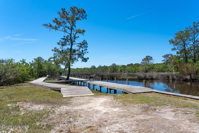 view of property's community featuring a water view