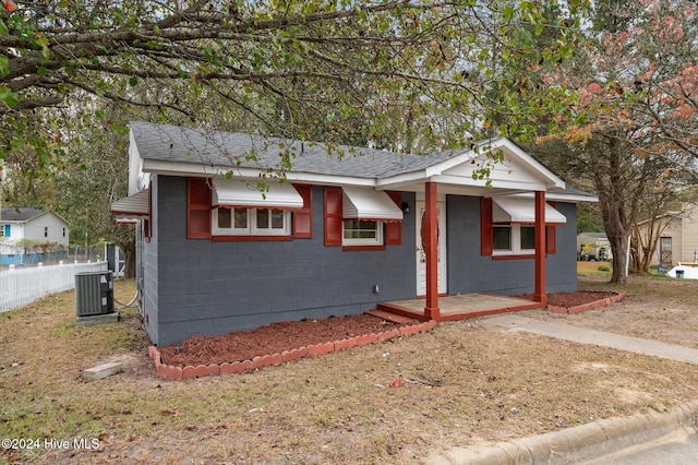 view of front of house featuring central air condition unit