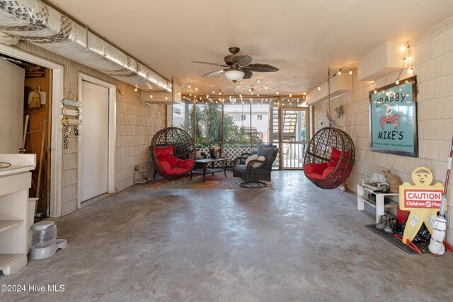 714 Ocean Blvd, Topsail Beach, NC 28445 - interior space