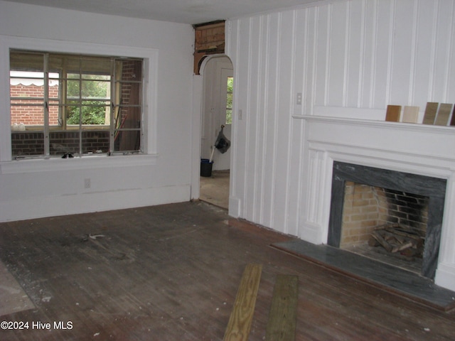 view of unfurnished living room