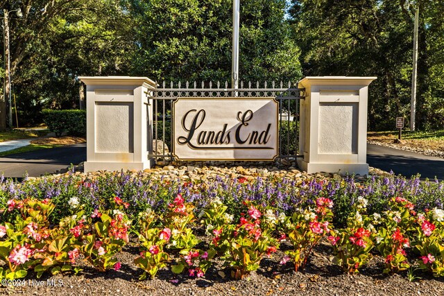 10108 Sea Breeze Dr, Emerald Isle, NC 28594 - view of community sign