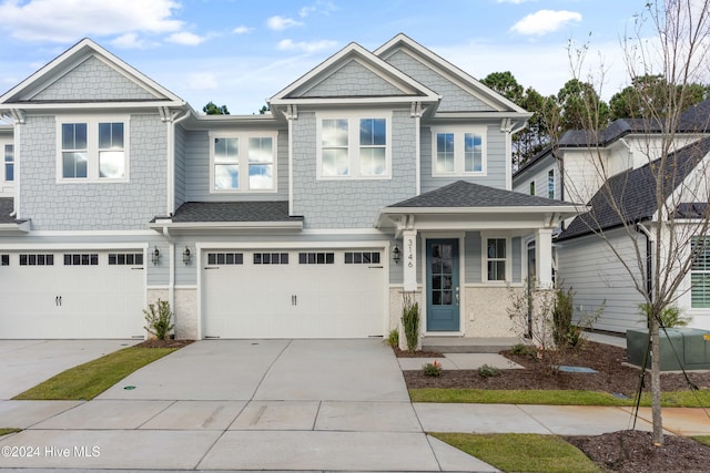 view of front of house with a garage