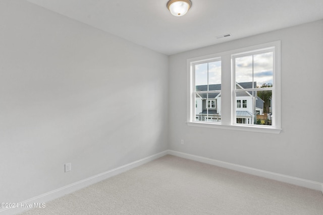 view of carpeted spare room