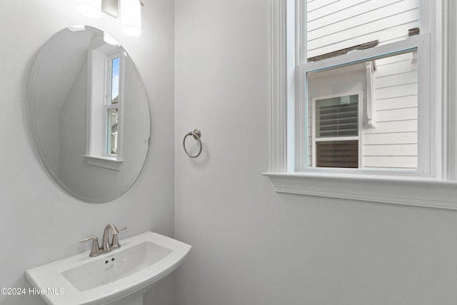 3146 Painted Turtle Loop Unit 12, Wilmington, NC 28409 - bathroom featuring a sink