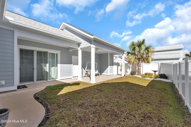 view of yard with a patio