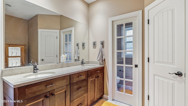 bathroom with vanity