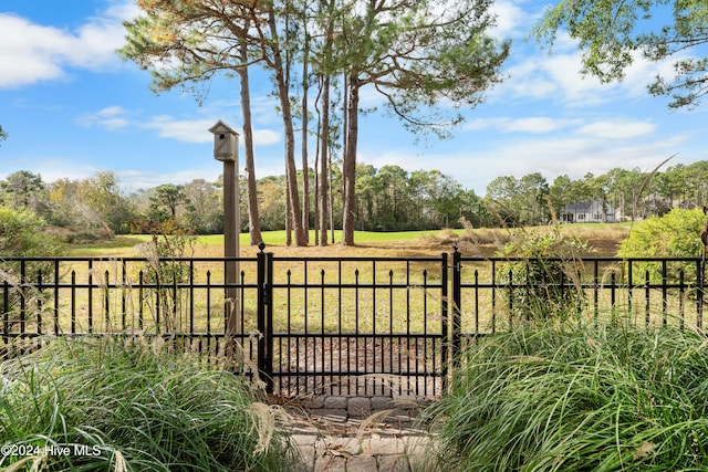 exterior space featuring a rural view