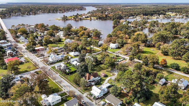 505 Broad St, Oriental, NC 28571 - aerial view of property's location featuring a nearby body of water, nearby suburban area, and a heavily wooded area