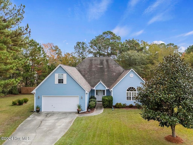 view of front of home with a front lawn