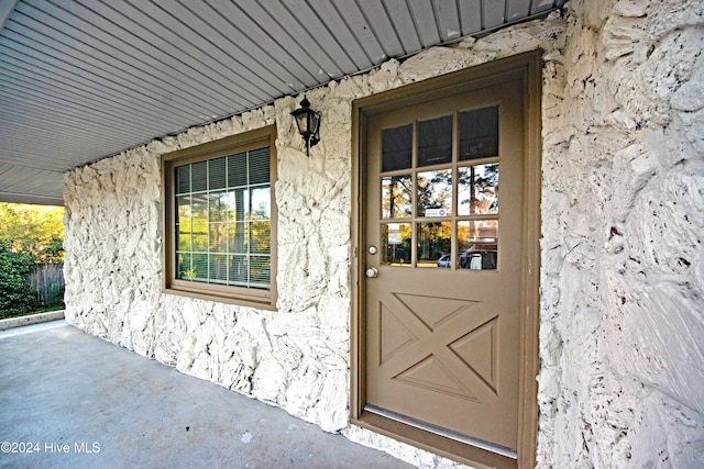 view of entrance to property