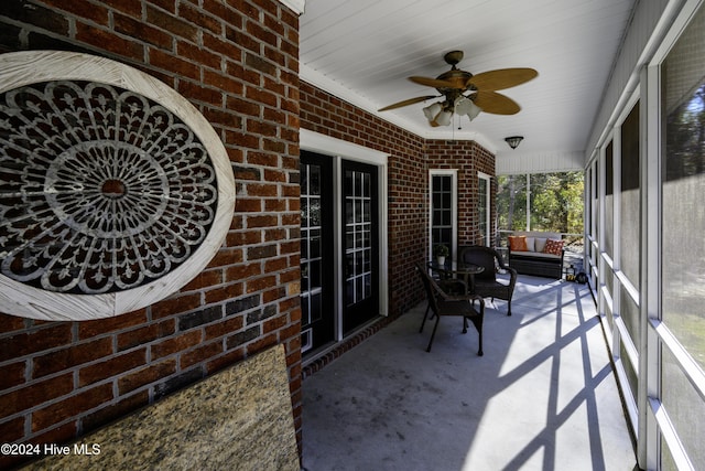 view of patio / terrace featuring an outdoor hangout area and ceiling fan