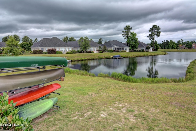 water view featuring a residential view