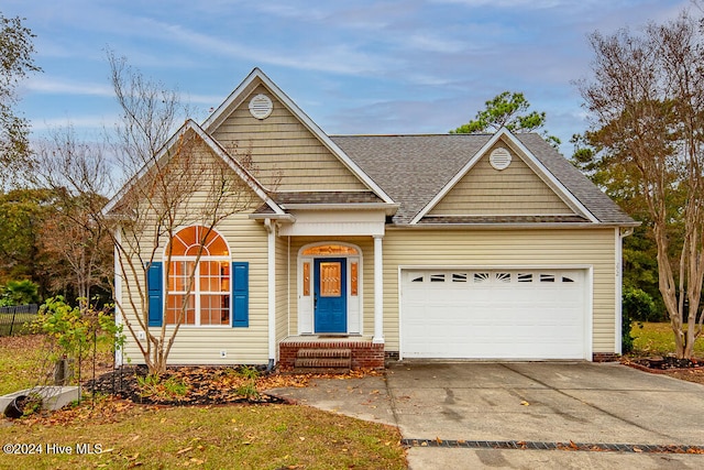 view of front facade with a garage