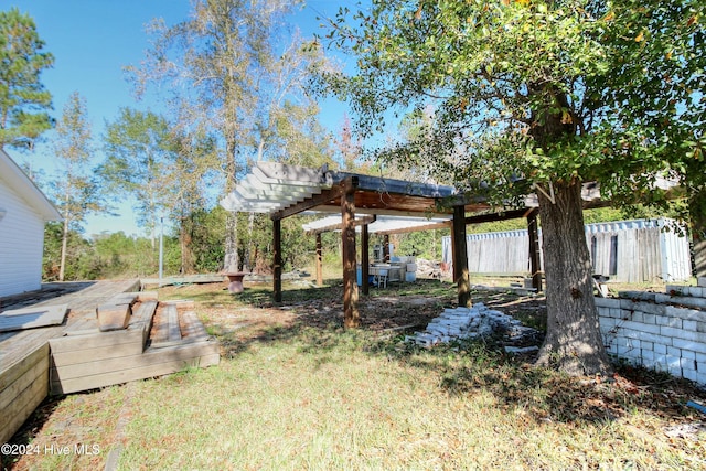 view of yard with a pergola