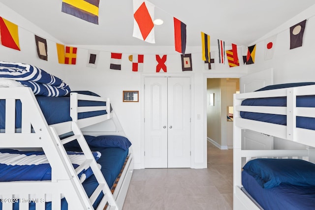 bedroom featuring a closet