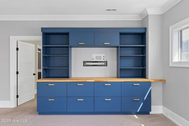 closet with visible vents