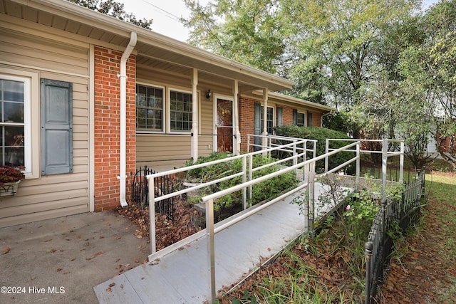 view of front of home featuring a porch