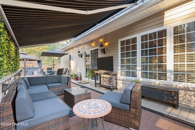 deck featuring an outdoor hangout area