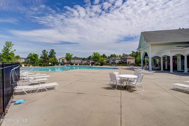 2786 Longleaf Pine Cir, Leland, NC 28451 - view of tennis court featuring community basketball court