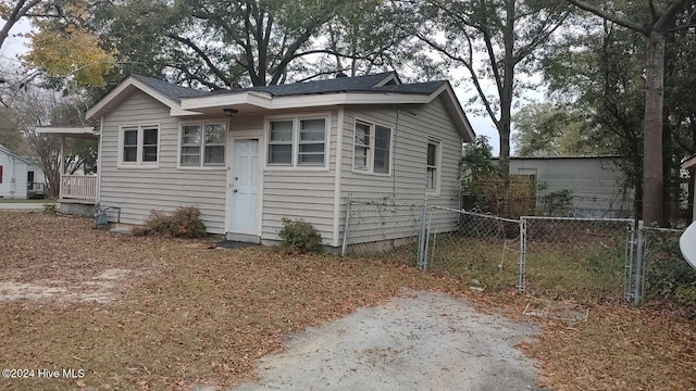 view of front of home