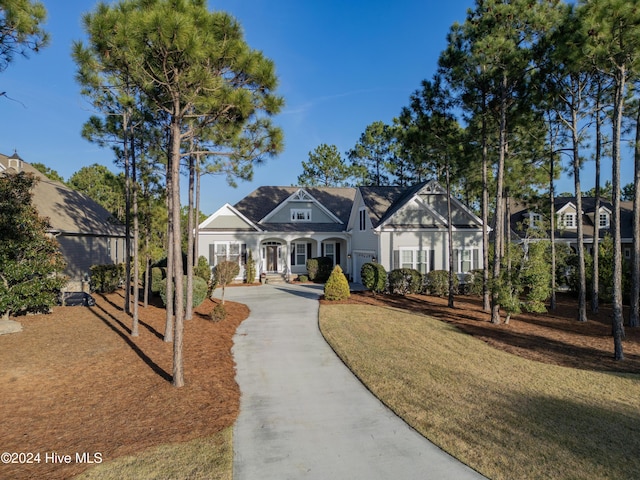 view of front of home with a front yard