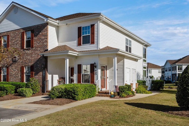 view of front of property with a front yard