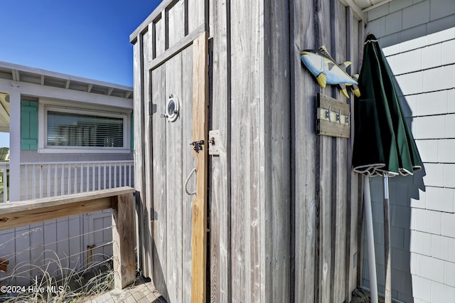 427 N Anderson Blvd, Topsail Beach, NC 28445 - exterior view