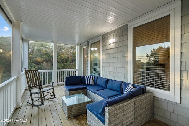 view of sunroom / solarium