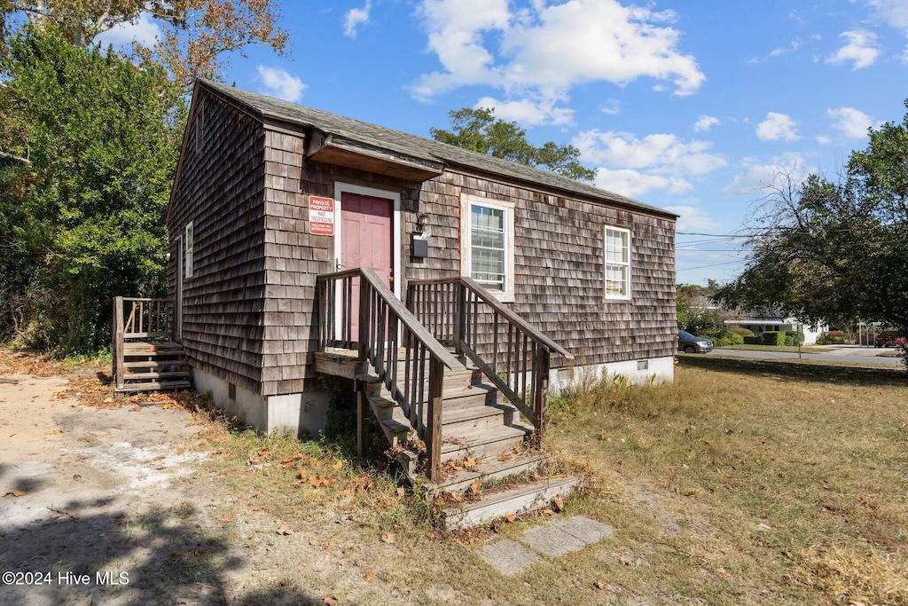 view of front of property