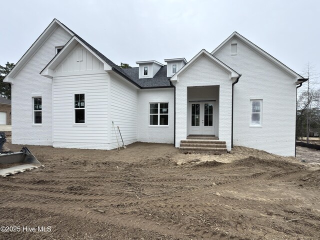 view of front facade