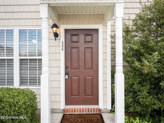 view of property entrance