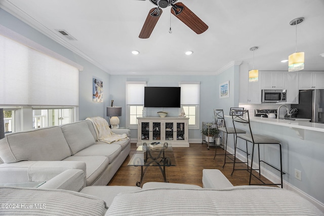 209 Hillside Dr N Unit 201, North Myrtle Beach, SC 29582 - living room featuring a ceiling fan, dark wood-type flooring, recessed lighting, and ornamental molding
