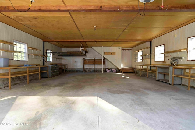 1112 Laurel Ln NW, Wilson, NC 27896 - garage featuring a workshop area