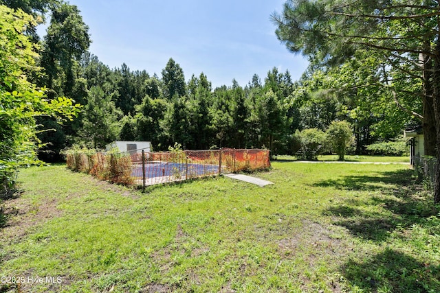 401 Pecan Ln, Lake Waccamaw, NC 28450 - view of yard featuring an outbuilding