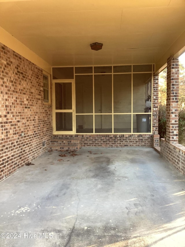 view of yard featuring a carport