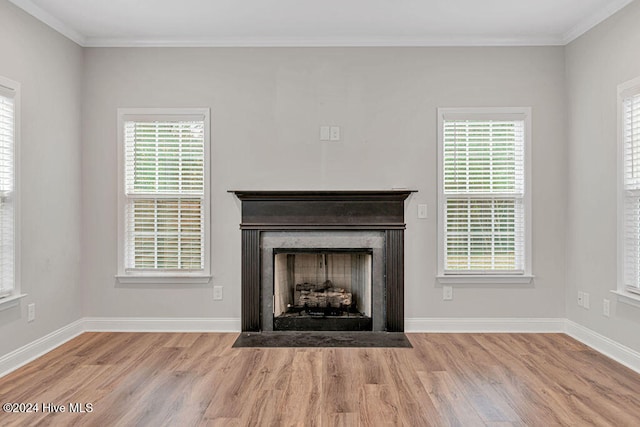 details featuring wood-type flooring and crown molding