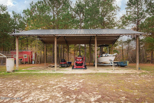 view of yard featuring a carport