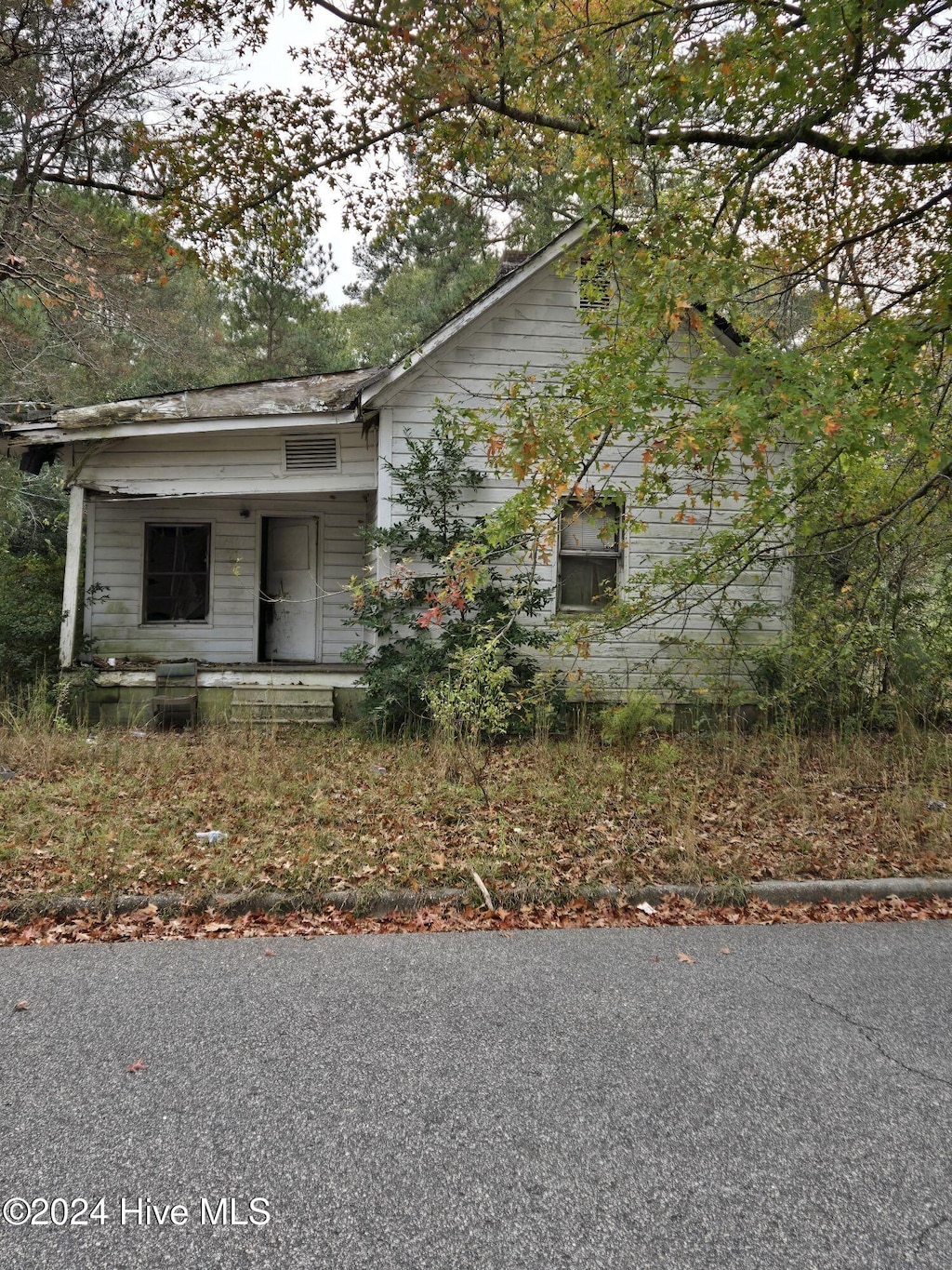 view of front of house