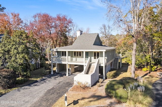 view of front of home with covered porch